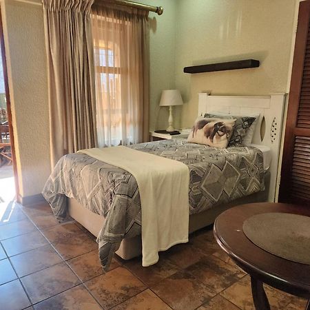 Goodnight Guest Lodge Johannesburg Exterior photo
