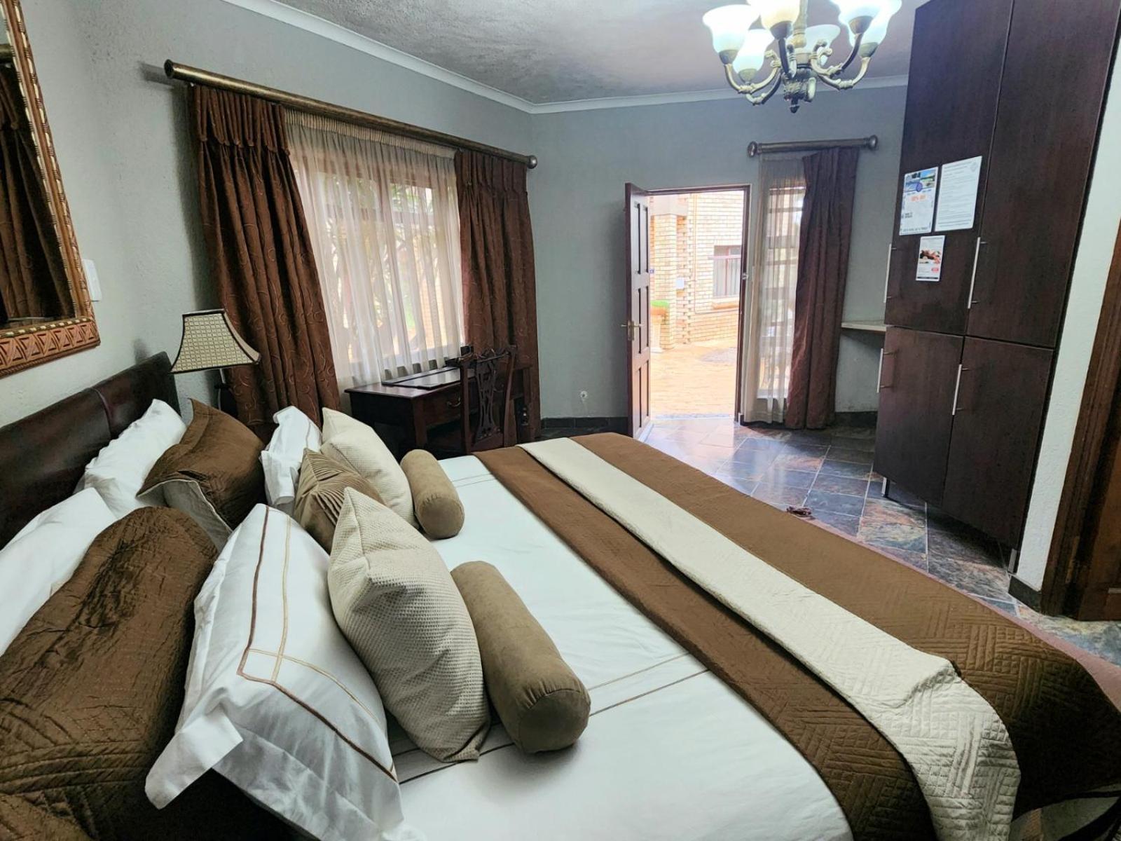 Goodnight Guest Lodge Johannesburg Exterior photo